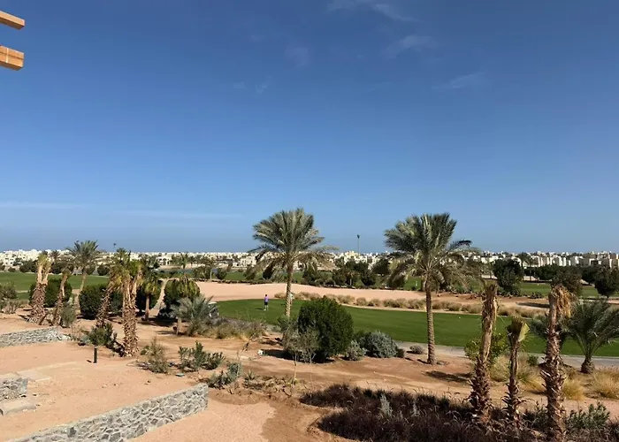 Fairways Golf & Lagoon View Apartment